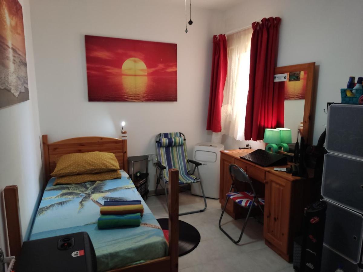 Modern Confortable Room For 1 Person Only In A Shared Flat Close To Beach Mellieħa Exterior foto
